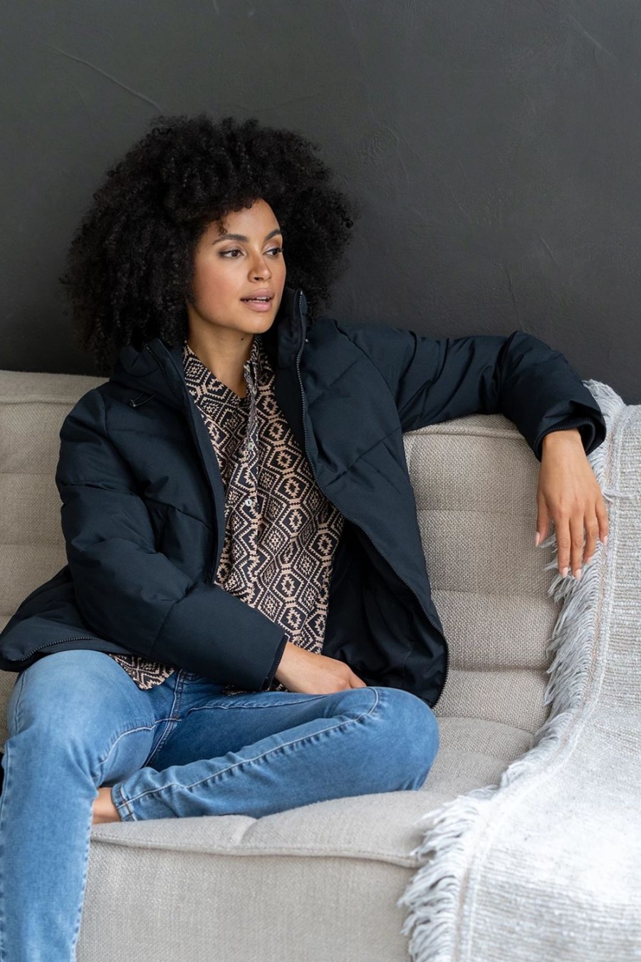 Vrouwen Geisha Fashion | Geisha Korte Gevoerde Puffer Winterjas 28572-16 Zwart